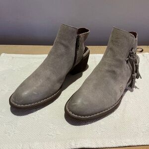 LNWOT Born Nubuck Leather Boots Size 7.5